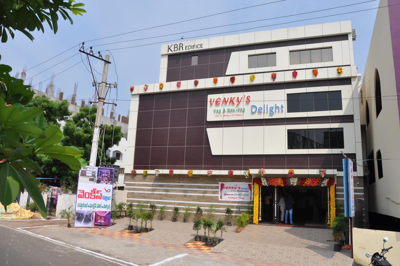 Venky'S Delight Hotel Rājahmundry Екстериор снимка