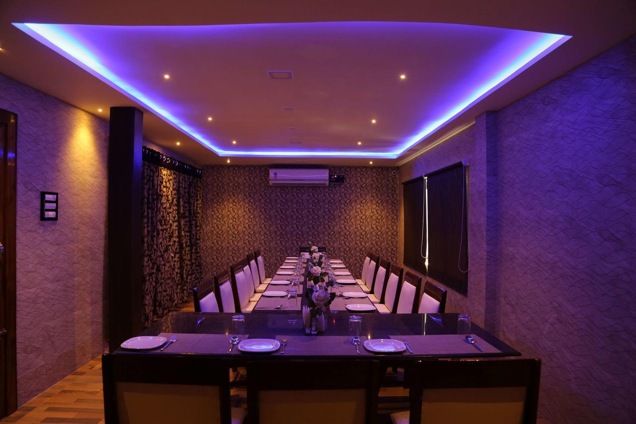 Venky'S Delight Hotel Rājahmundry Екстериор снимка